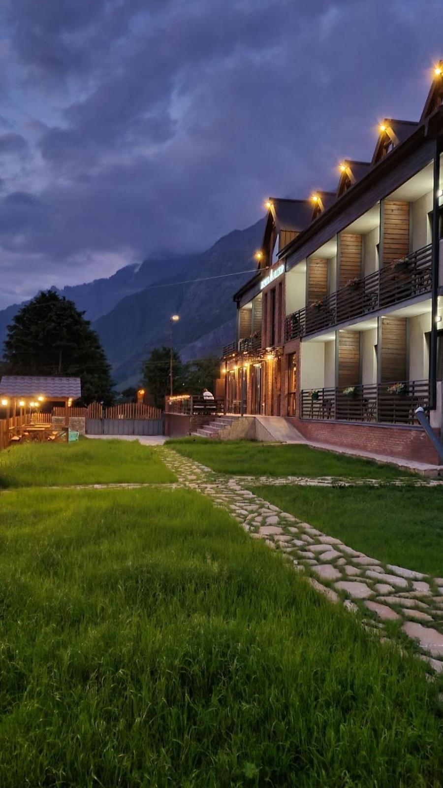 Hilltop Kazbegi Exterior foto